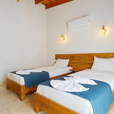 Nea Makri * フェティエ