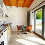 Villa Nea Makri *