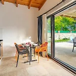 Villa Nea Makri