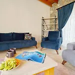 Villa Nea Makri