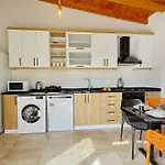 Villa Nea Makri